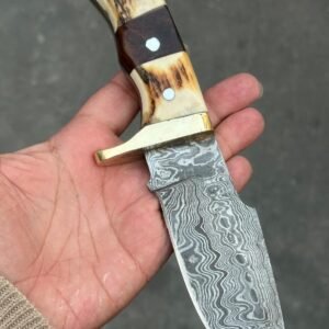 Hunting knife