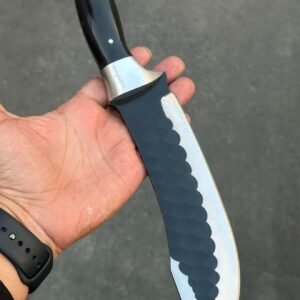 Bowie knife